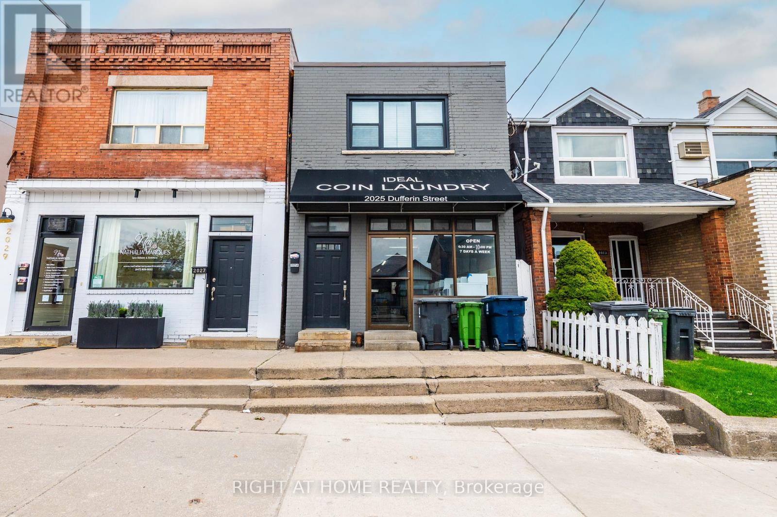 2025 DUFFERIN STREET