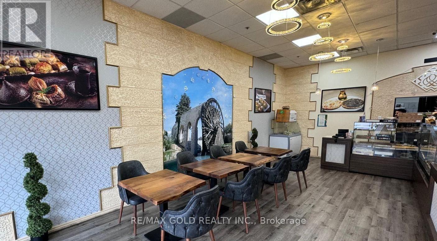 109 – 808 BRITANNIA ROAD W
