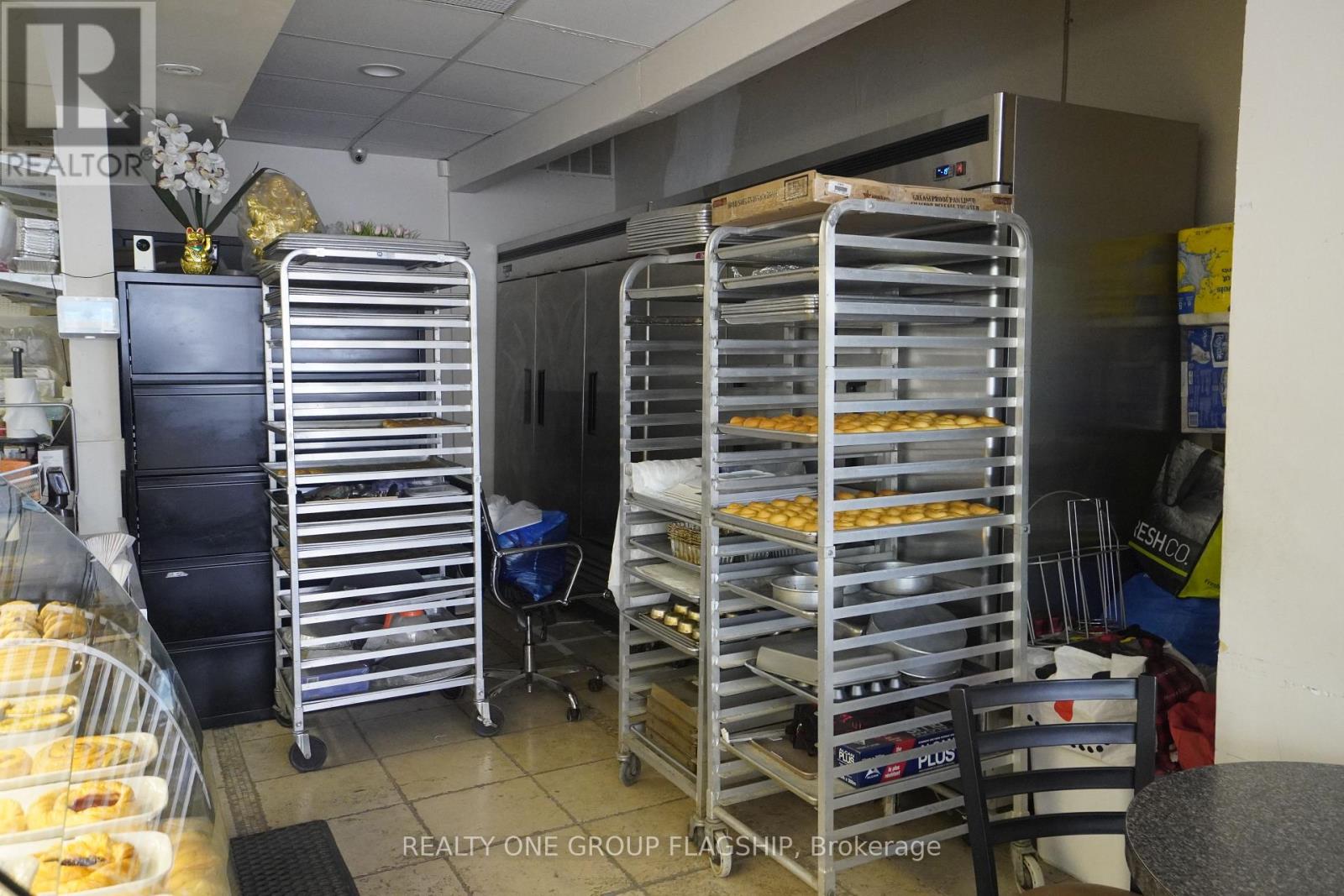 2348 DUFFERIN STREET E