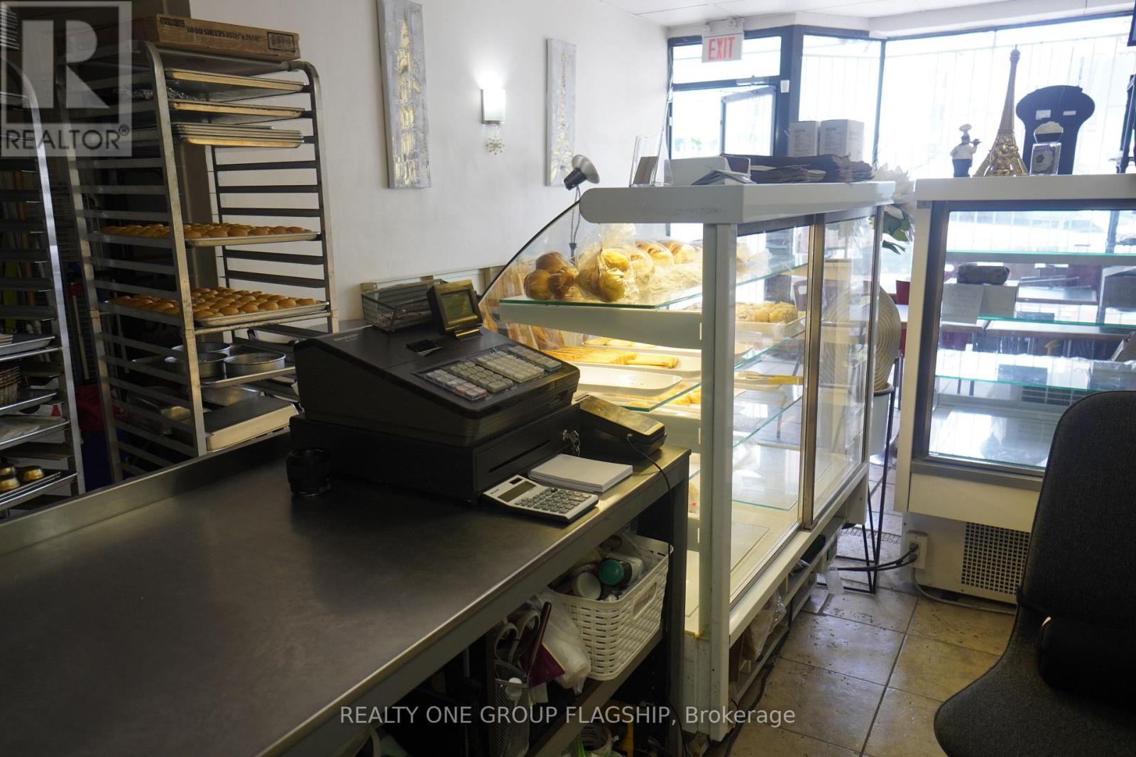 2348 DUFFERIN STREET E