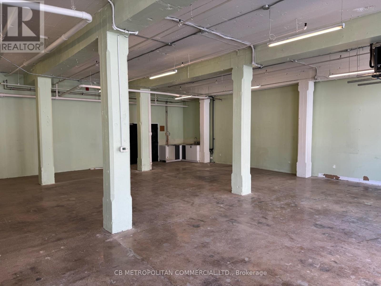101 – 1485 DUPONT STREET