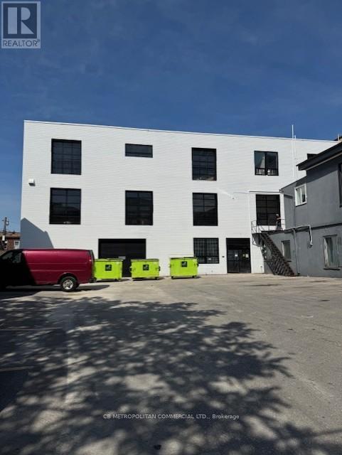 106 – 1485 DUPONT STREET