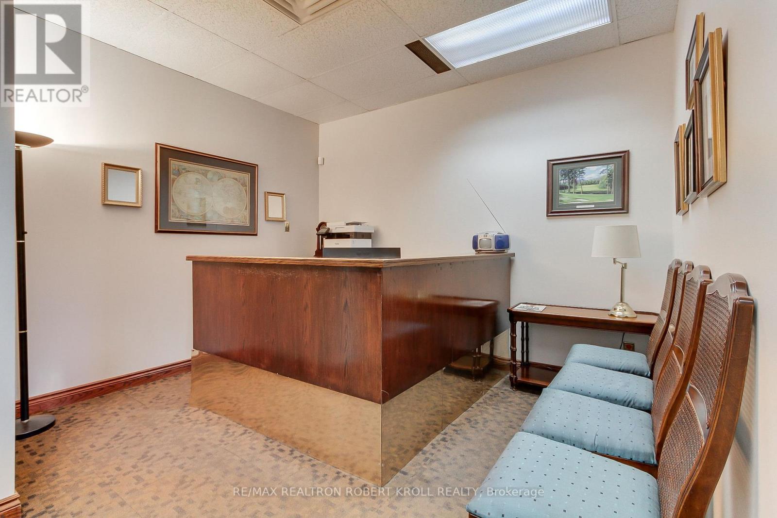 300 FULL FLOOR – 46 VILLAGE CENTRE PLACE