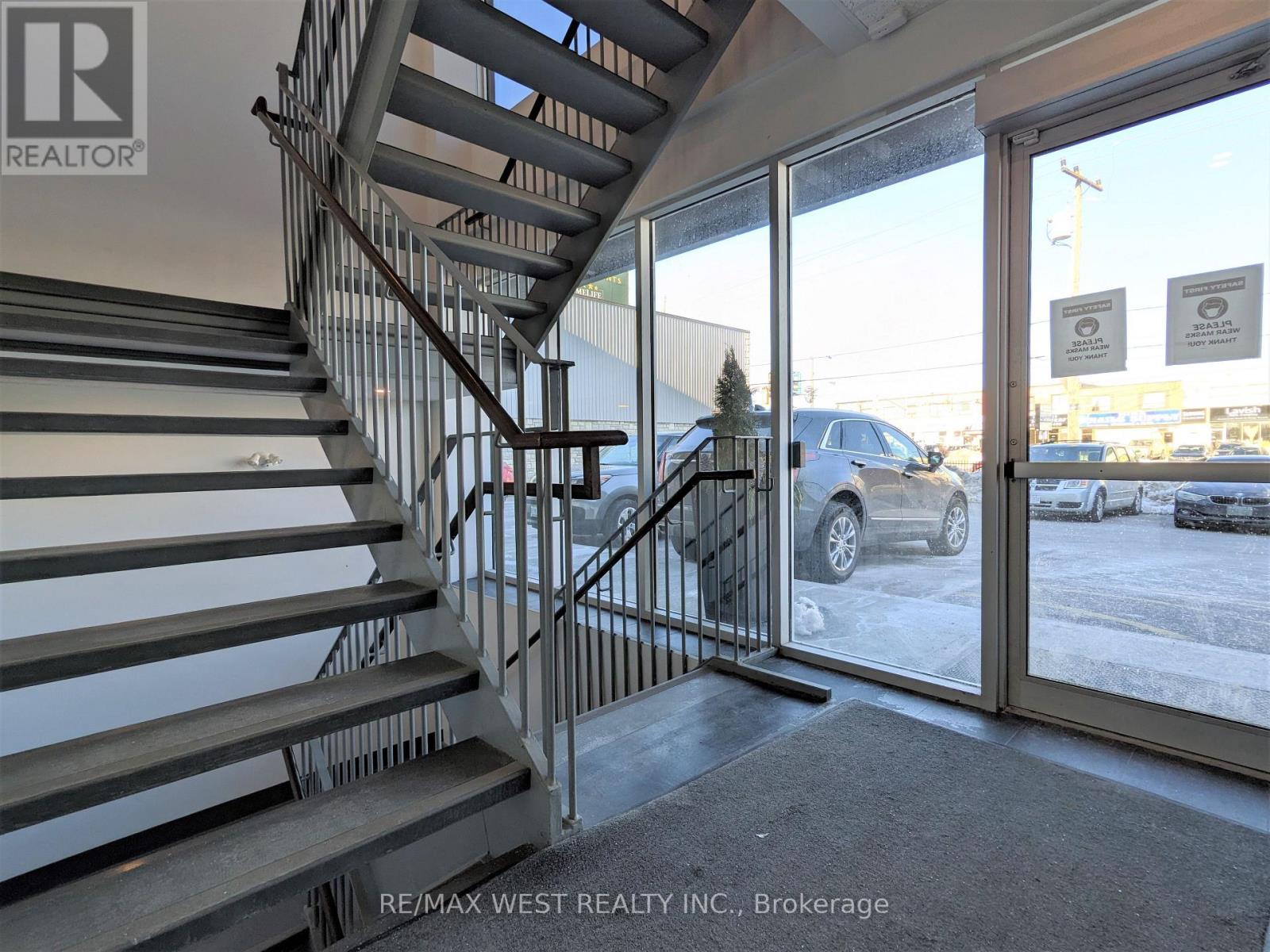 LL1 – 2920 DUFFERIN STREET