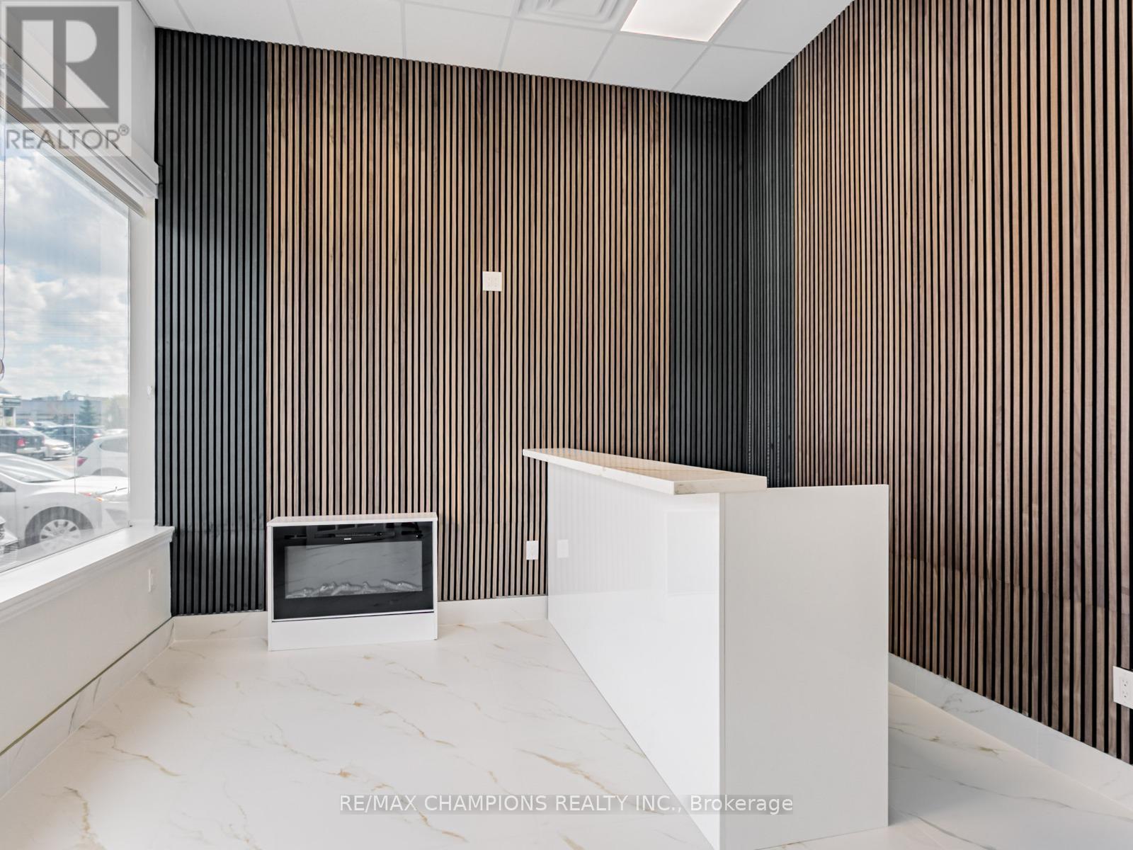 26 – 2565 STEELES AVENUE E