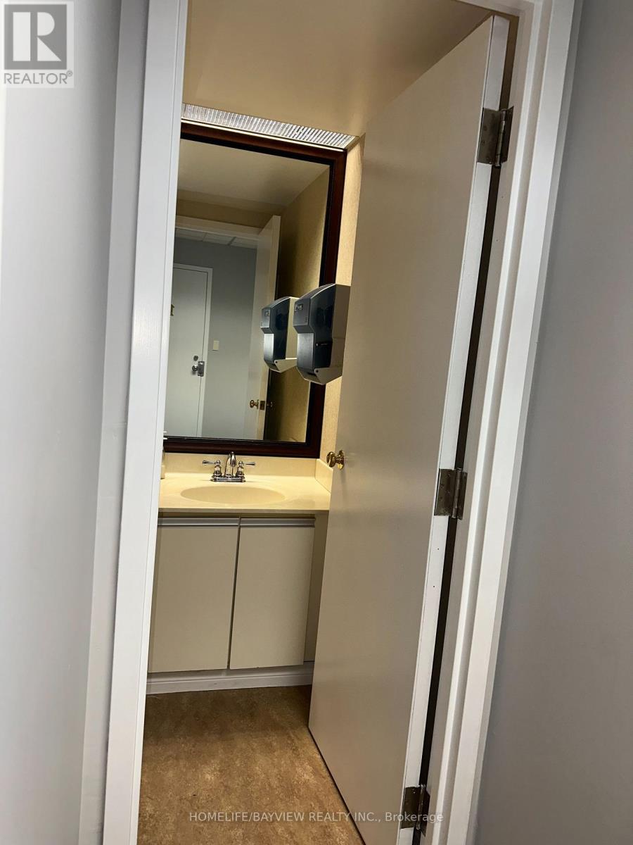 LOWER – 2898 SOUTH SHERIDAN WAY