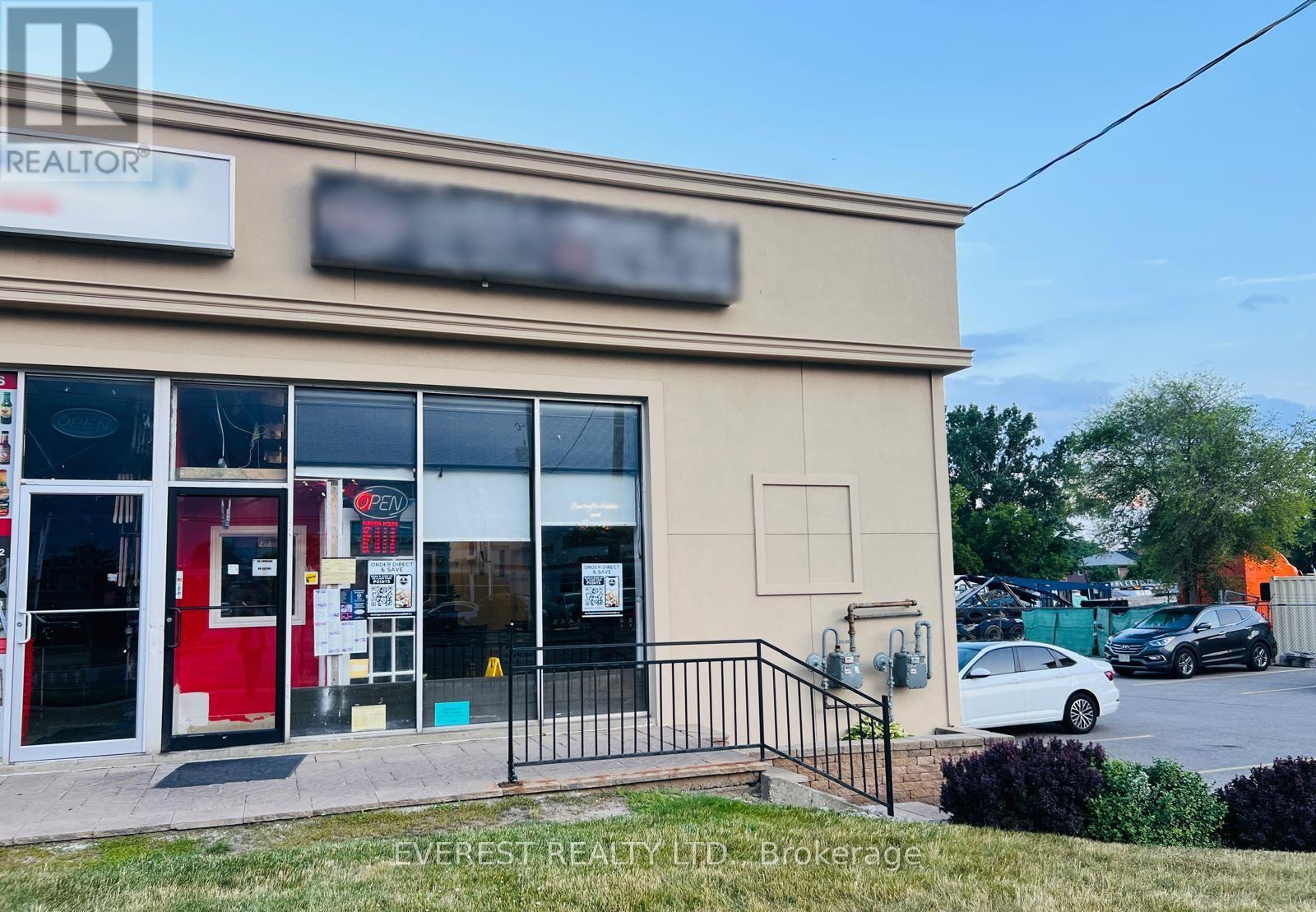 5 – 2388 FAIRVIEW STREET
