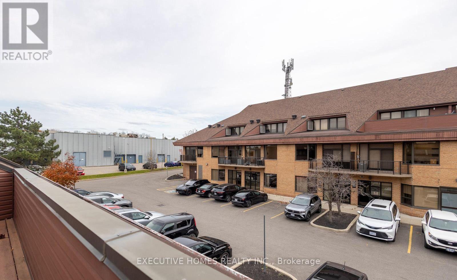 202 #2 – 120 TRADERS BOULEVARD