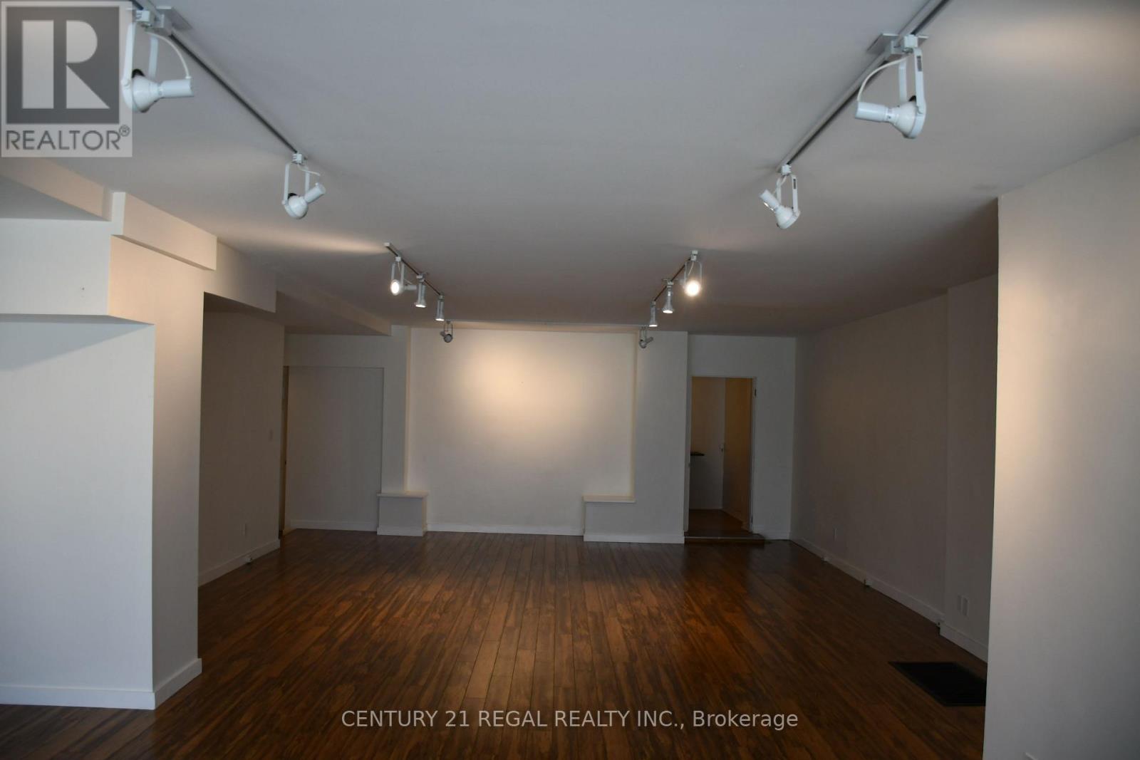 MAIN – 236 CHRISTIE STREET