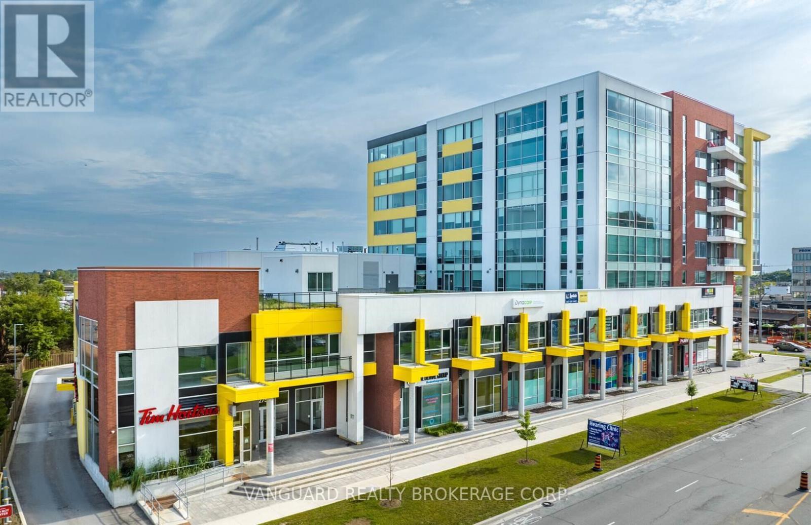 401 – 1275 FINCH AVENUE W