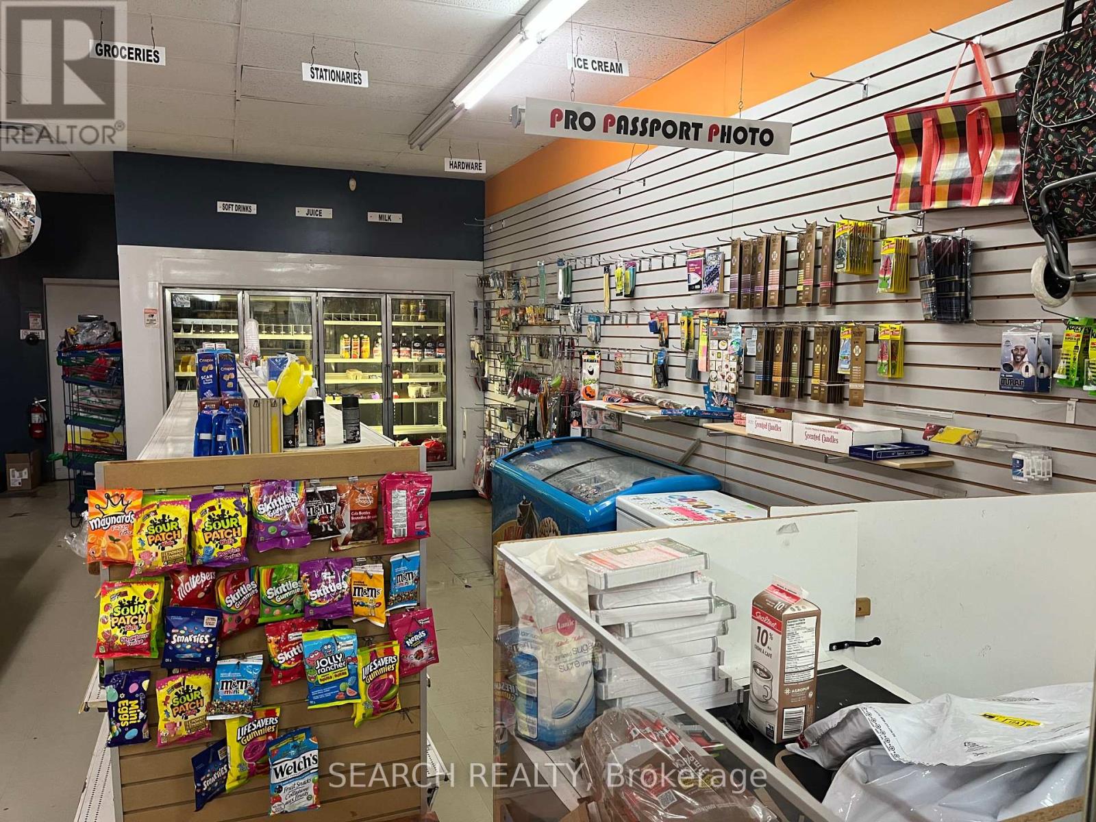 3 – 5 MCMURCHY AVENUE N