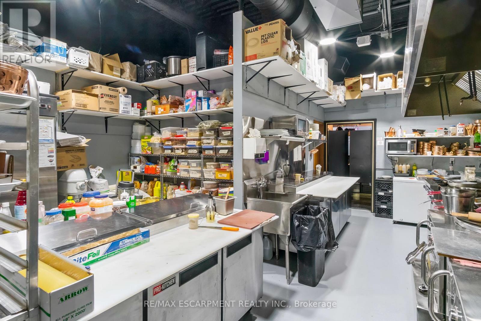 15B – 3960 EGLINTON AVENUE W