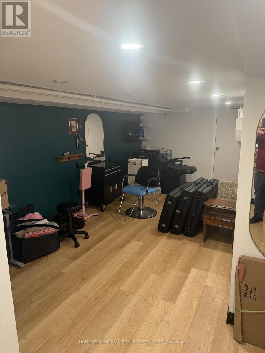 MAIN FLOOR – 880 BLOOR STREET W