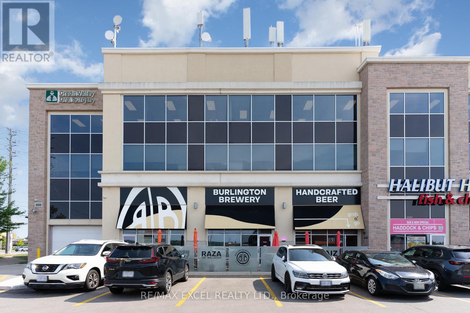 G101 – 3600 DUNDAS STREET