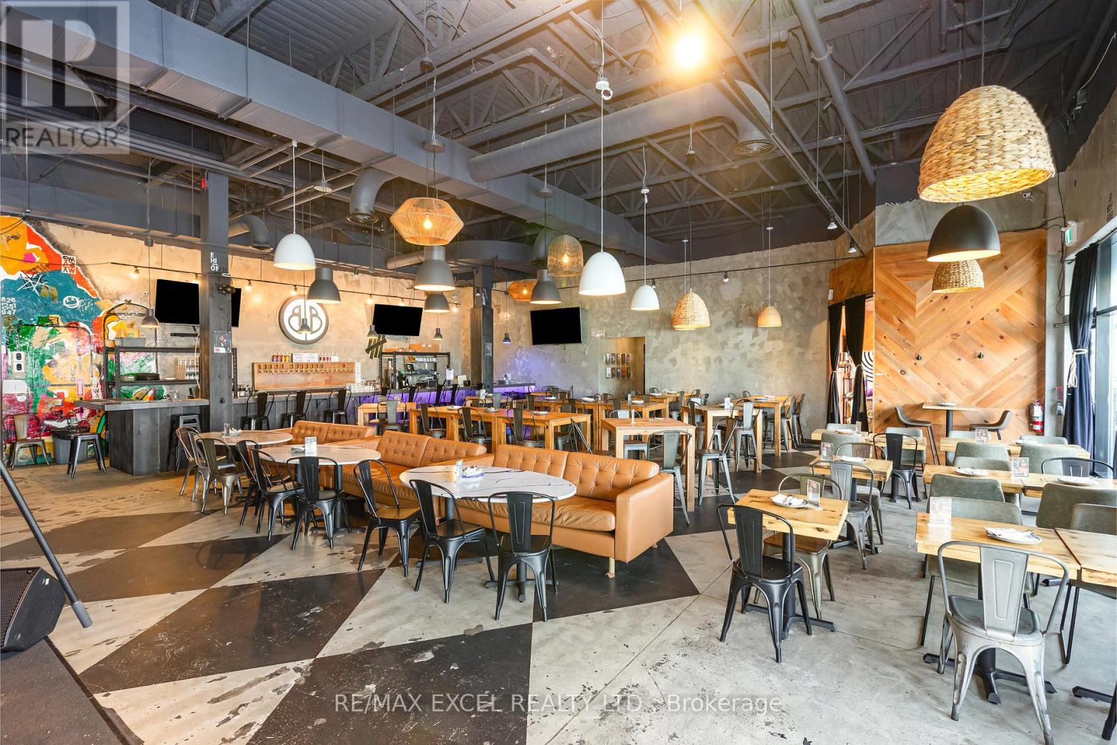 G101 – 3600 DUNDAS STREET