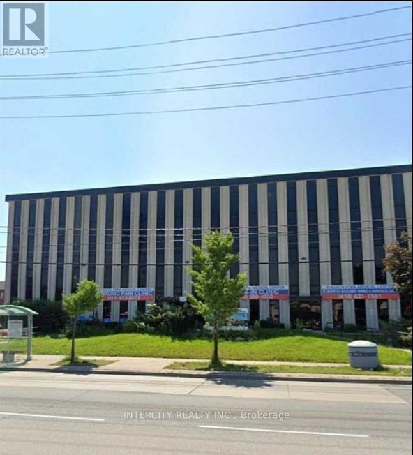 305 – 1017 WILSON AVENUE