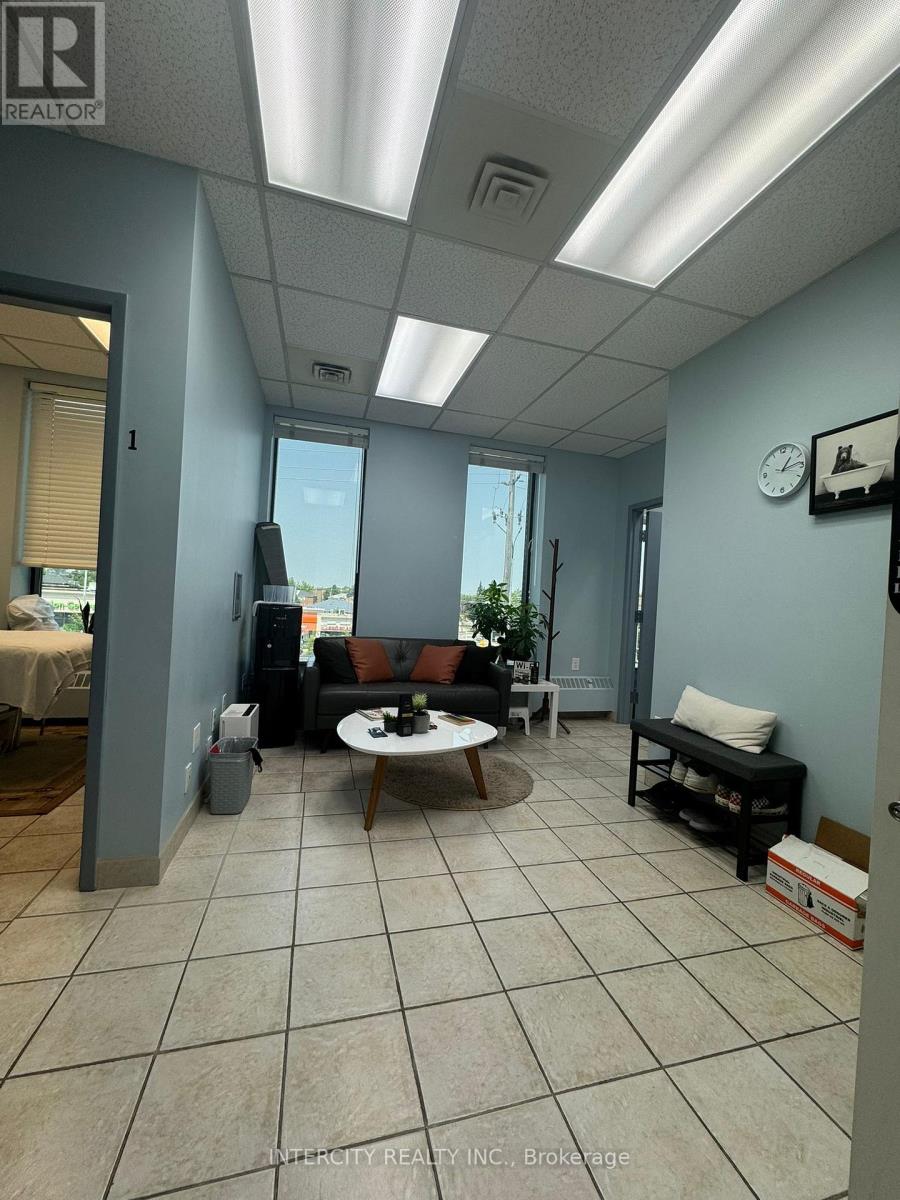 305 – 1017 WILSON AVENUE