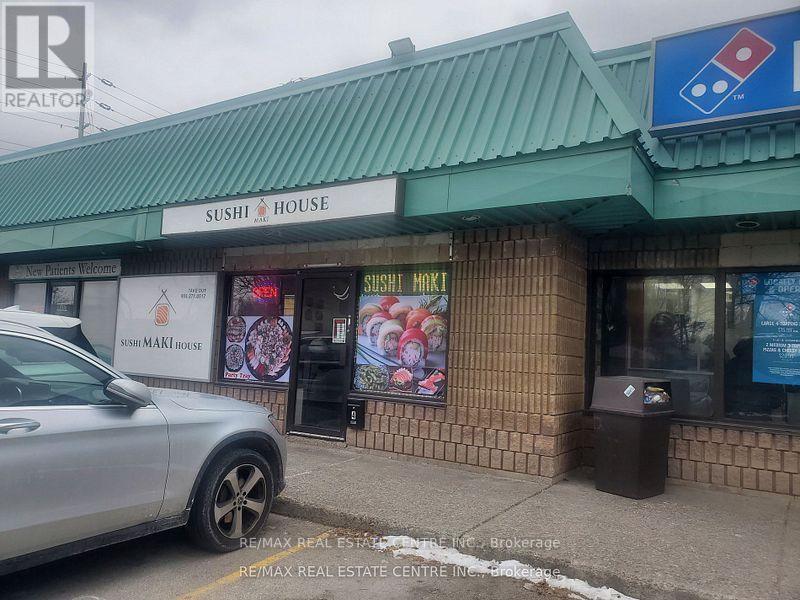 4 – 645 LAKESHORE ROAD E