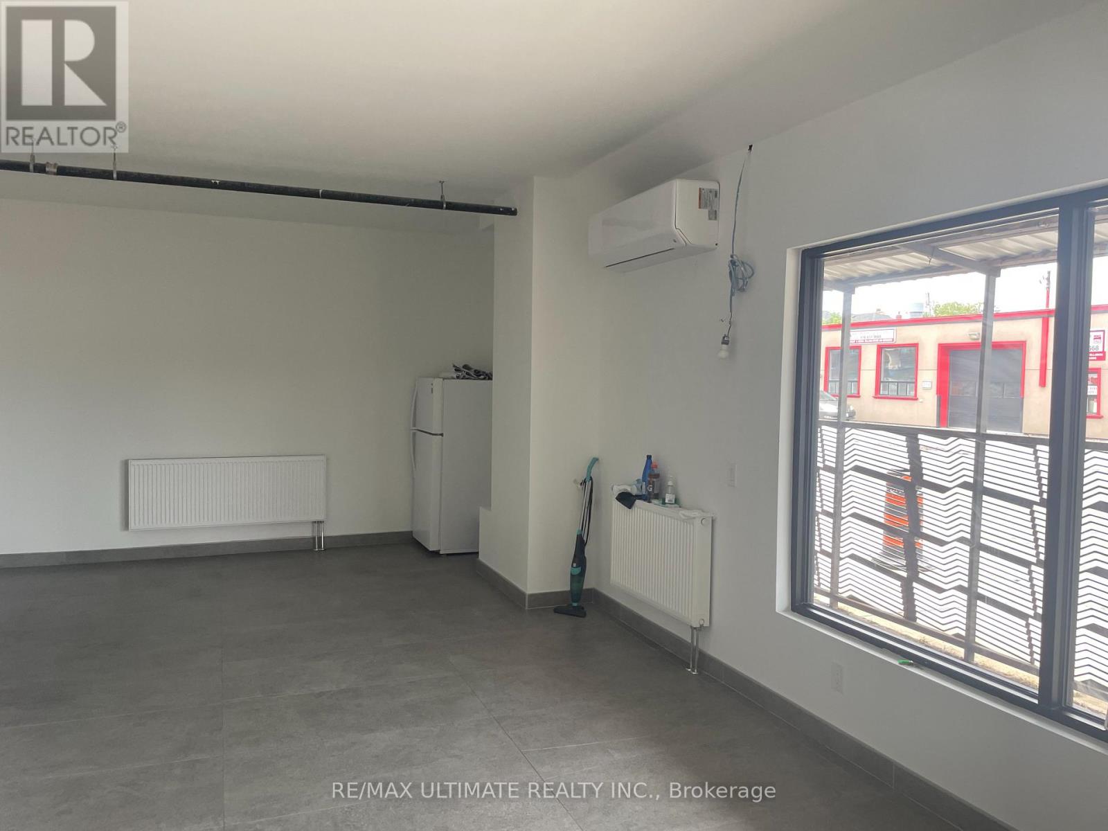 STORE – 140 ROGERS RD