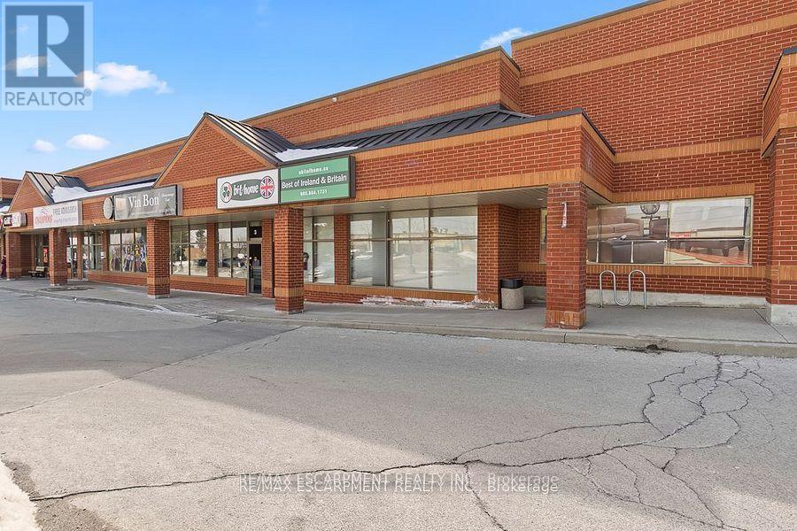 2 – 1248 DUNDAS STREET E