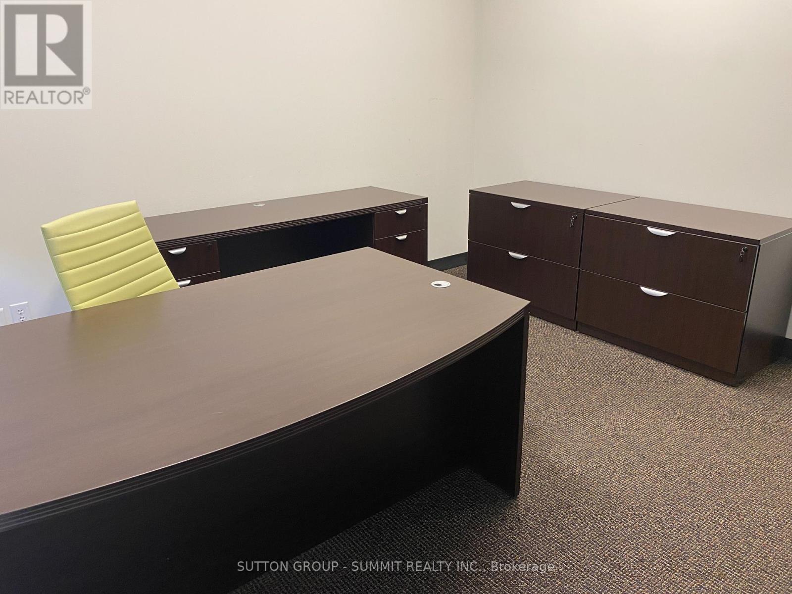 (SMALLER OFFICES) – 2865 BRISTOL CIRCLE