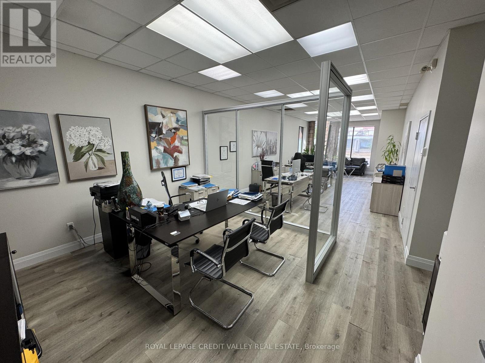 2 – 624 LAKESHORE ROAD E