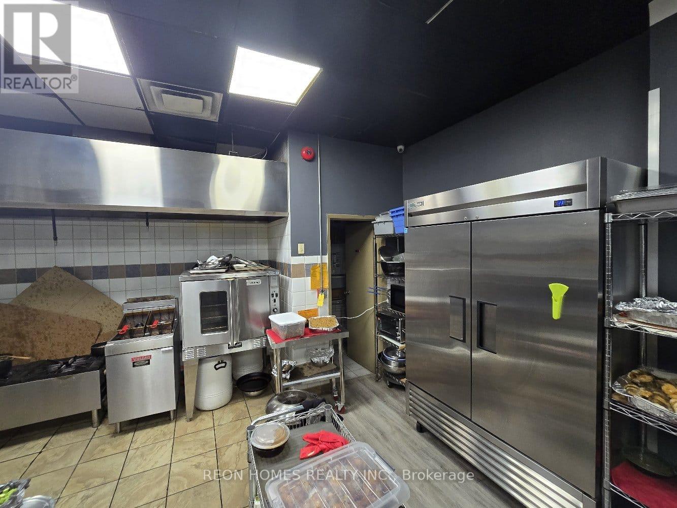 #3 – 5010 STEELS AVENUE W