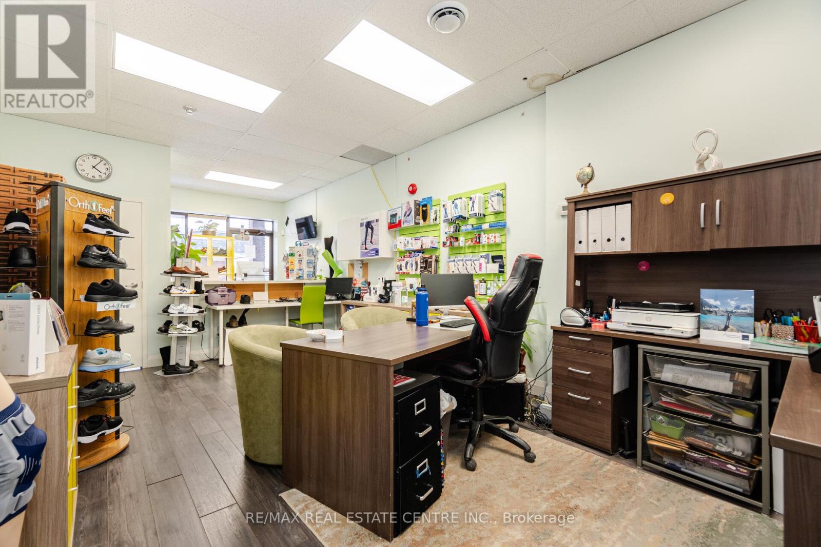 8 – 5291 LAKESHORE ROAD
