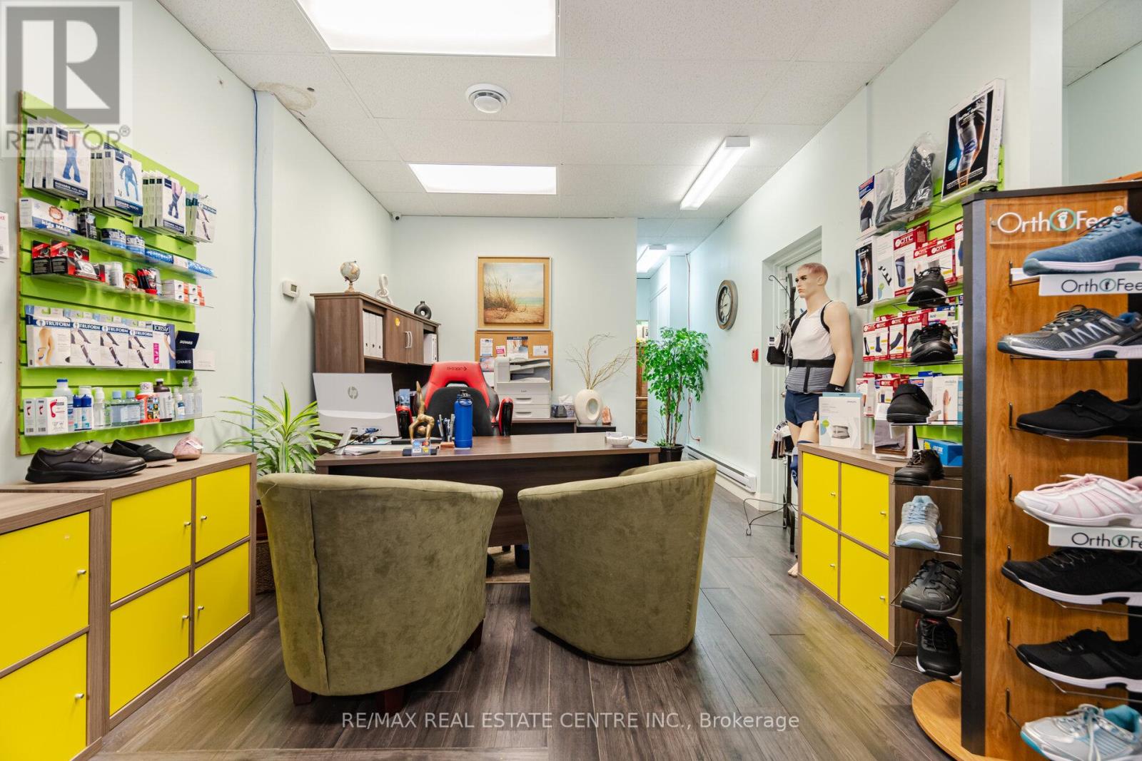 8 – 5291 LAKESHORE ROAD