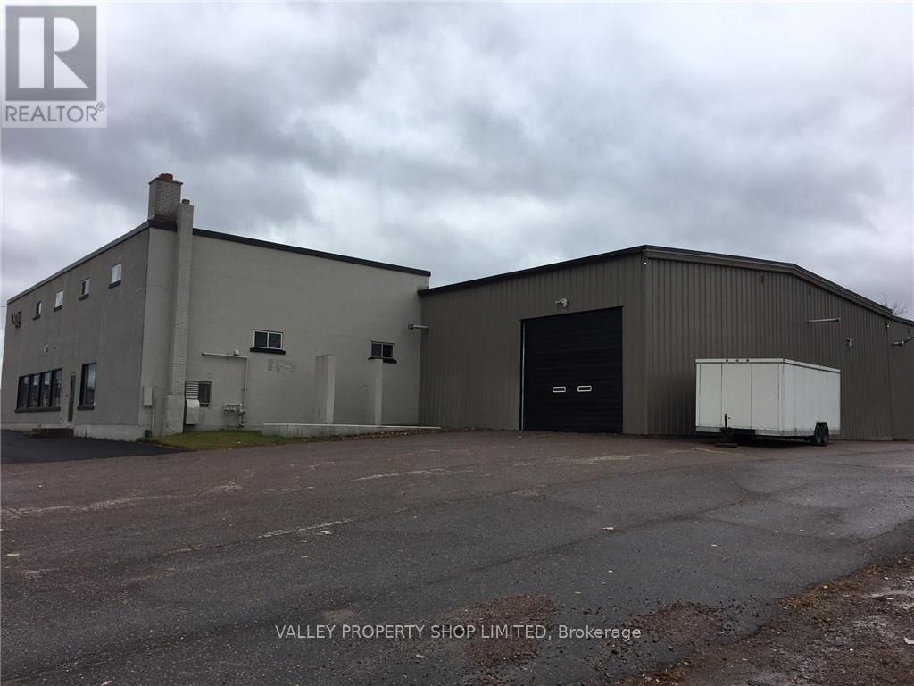 3532 PETAWAWA BOULEVARD