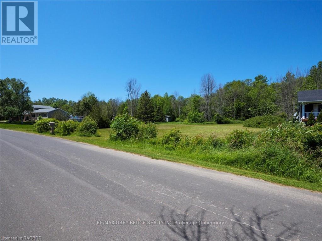 PTLT 24 WBR MILLER LAKE SHORE ROAD