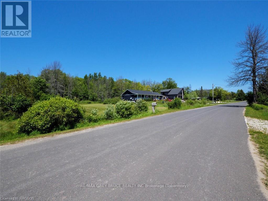 PTLT 24 WBR MILLER LAKE SHORE ROAD