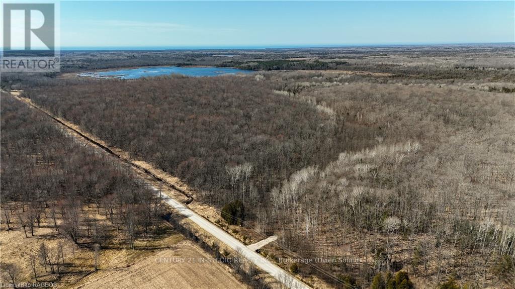 4TH – PT LT 6 CON 1 WBR LINDSAY CLARKES ROAD