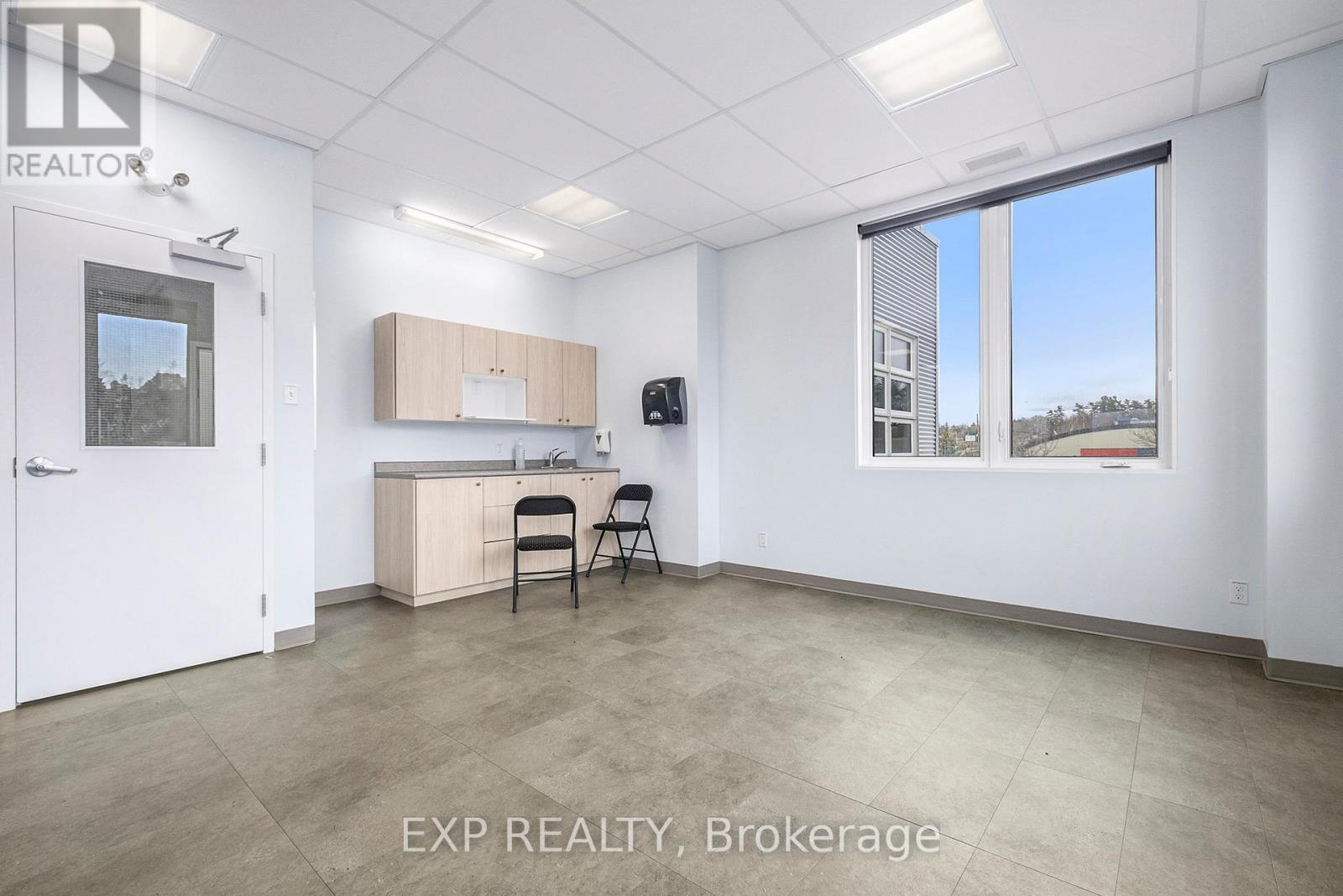 A2 / B2 – 511 LACOLLE WAY