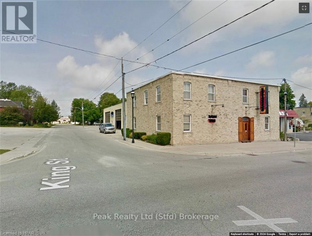 383 QUEEN STREET