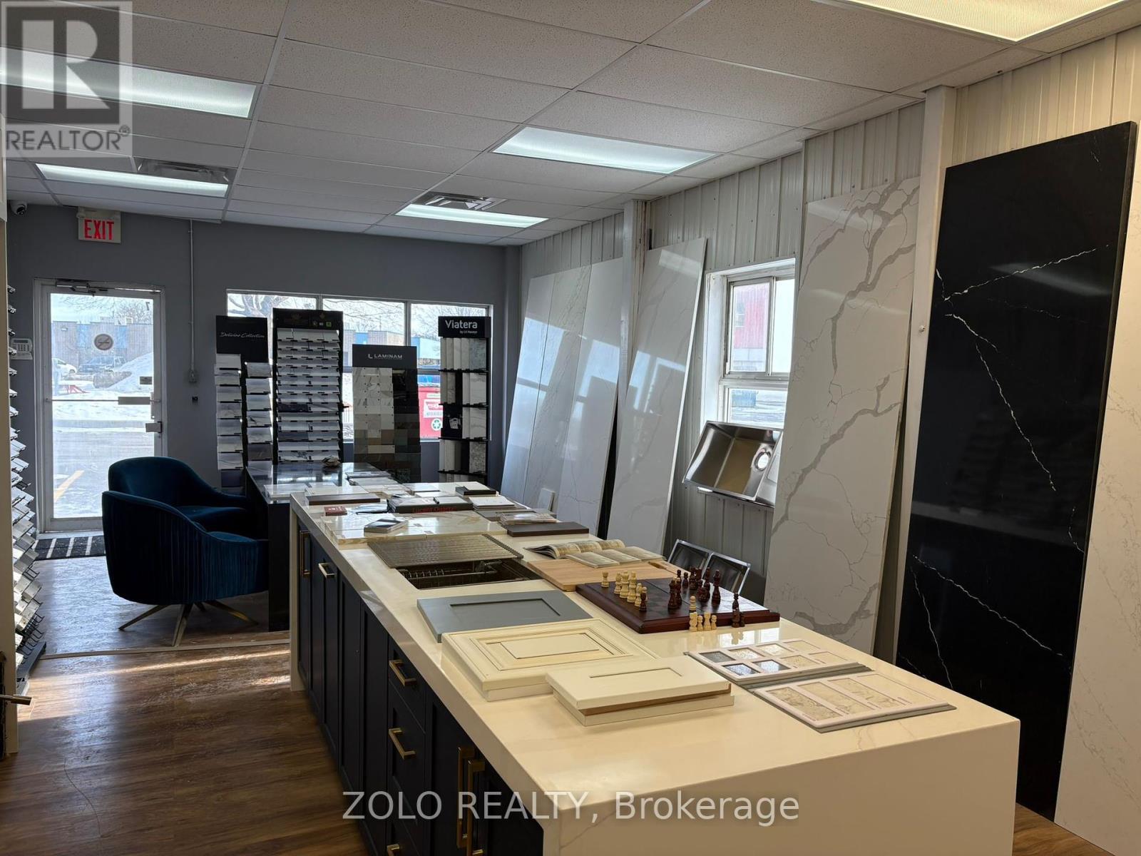 7 – 5509 CANOTEK ROAD