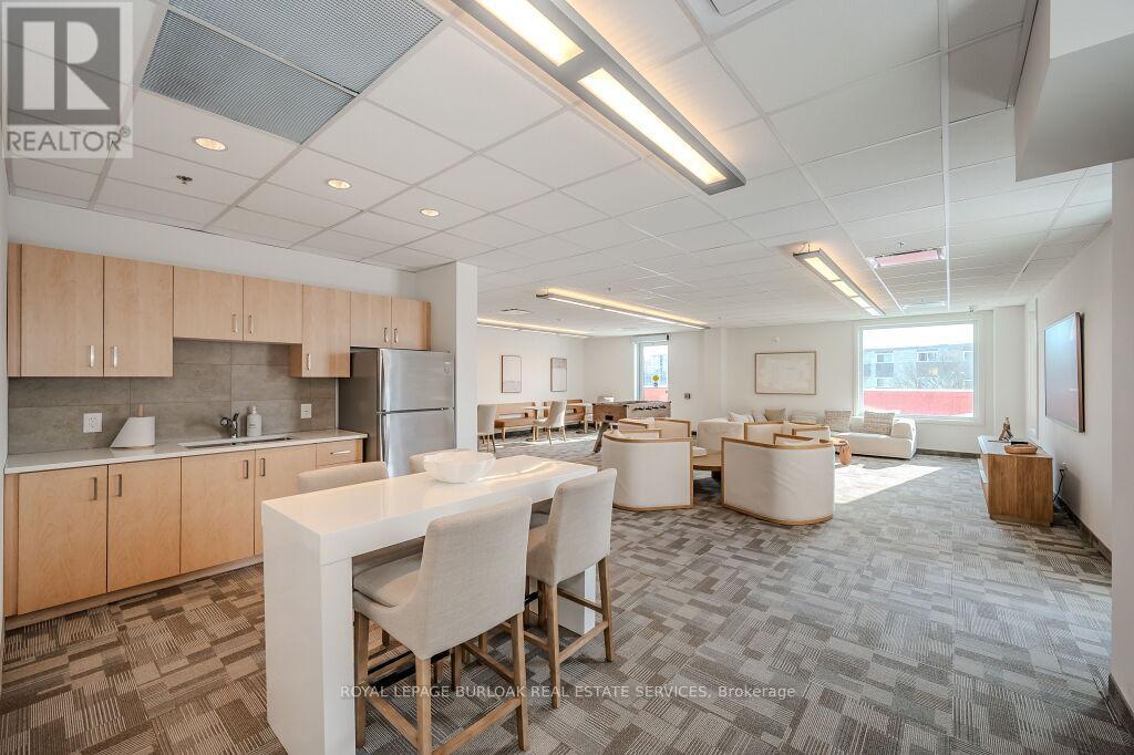 2 – 301 WESTMOUNT ROAD W