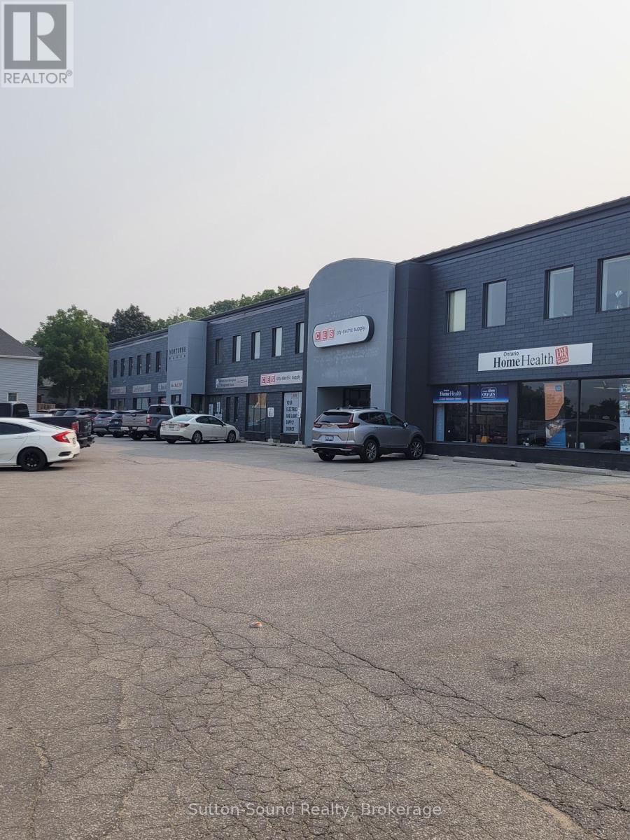 1131 A – 1101 2ND AVENUE E