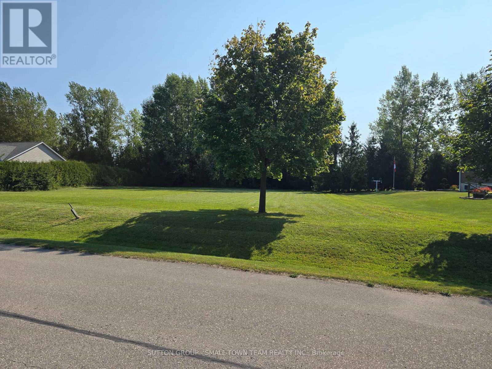 LOT 17 SUNDRIDGE CRESCENT