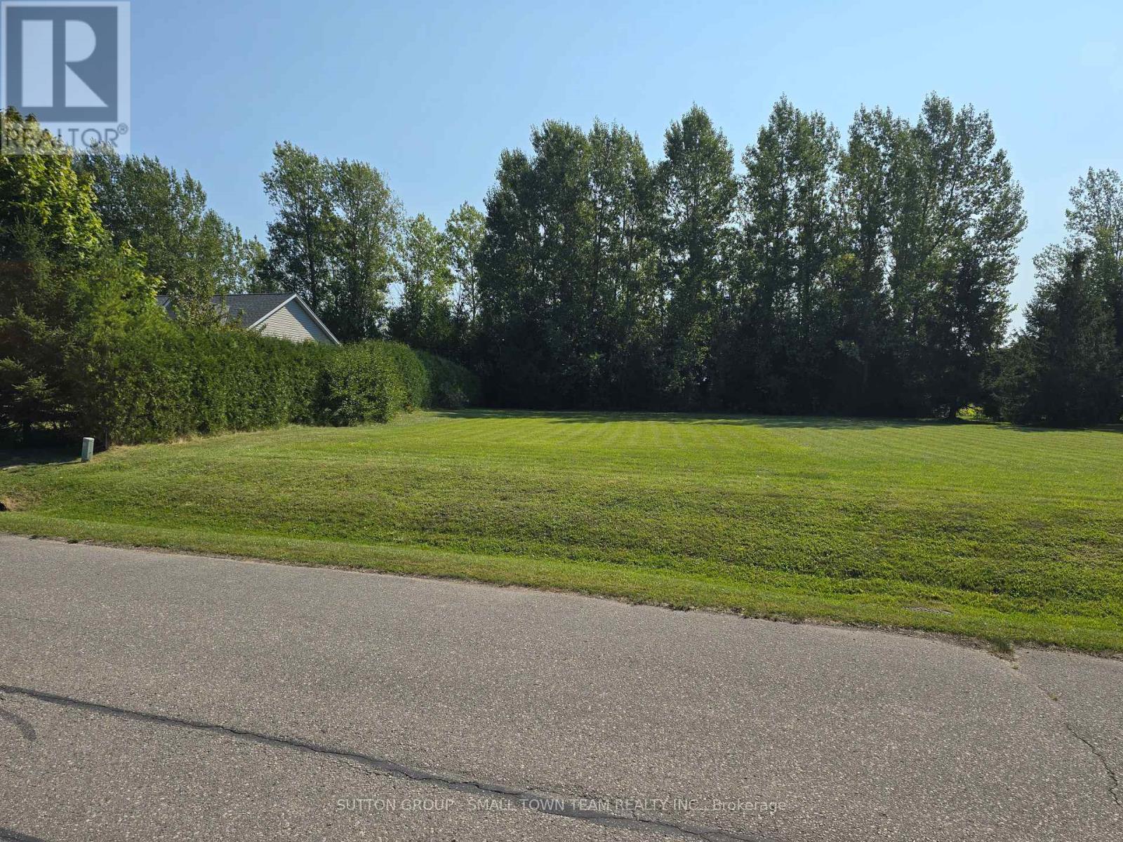 LOT 17 SUNDRIDGE CRESCENT