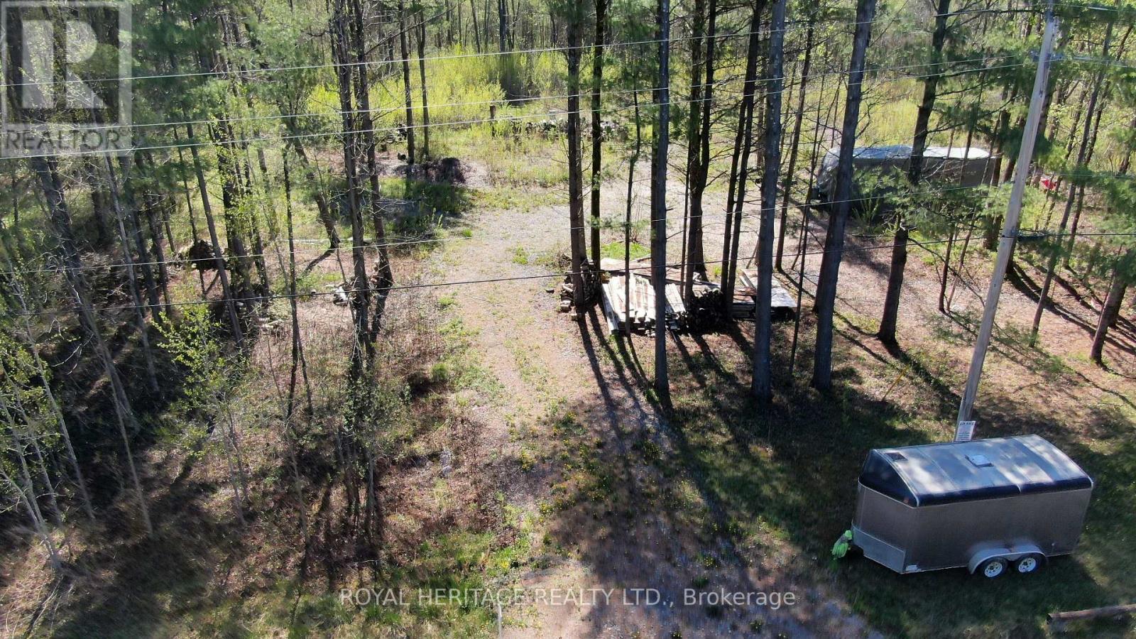 2449 ROONEY ROAD E