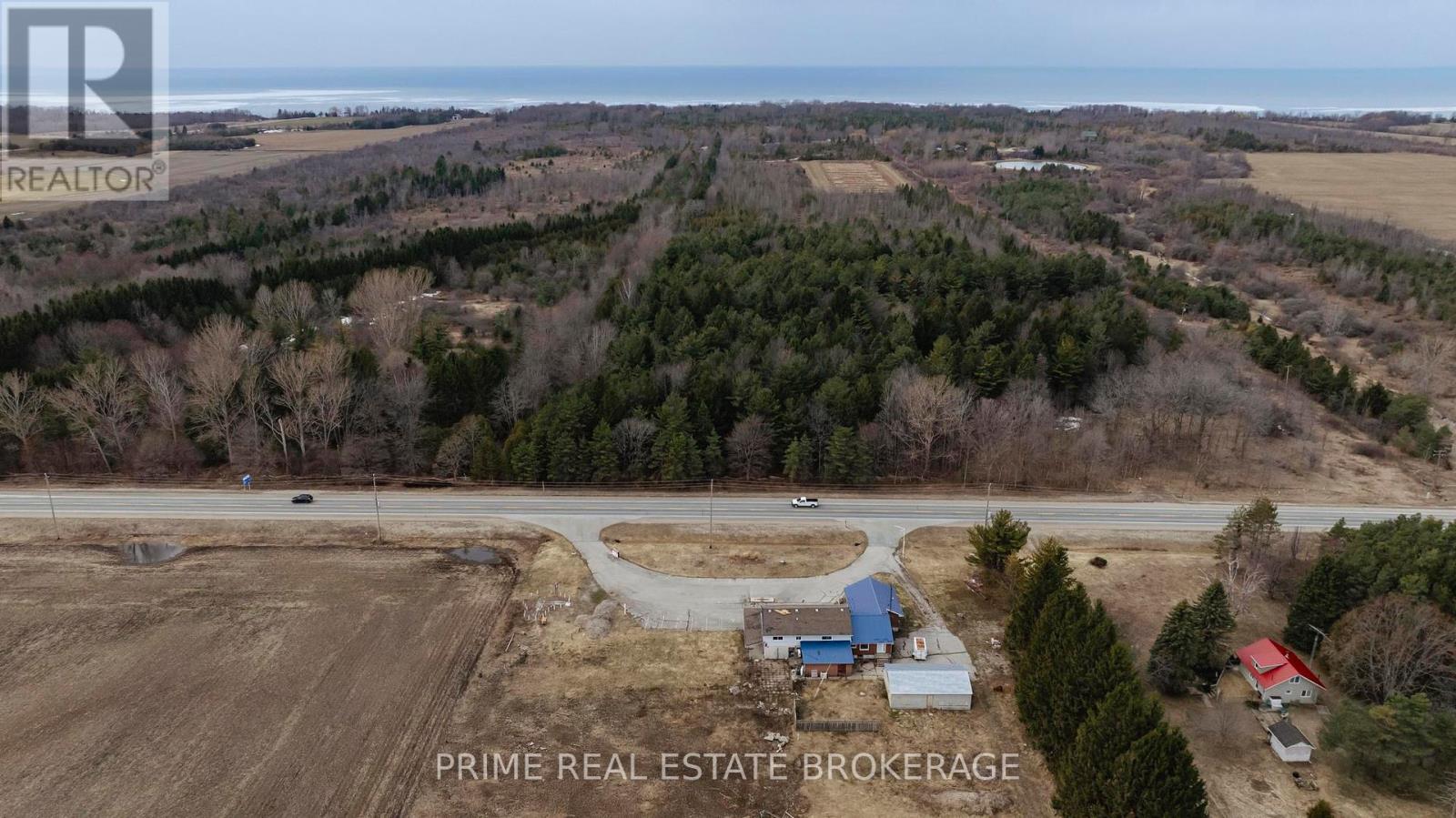 82522 BLUEWATER HIGHWAY