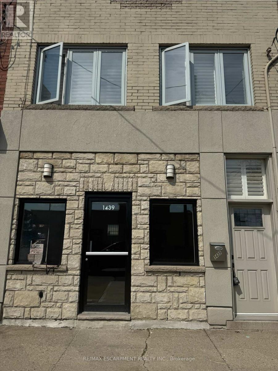 MAIN – 1439 MAIN STREET E