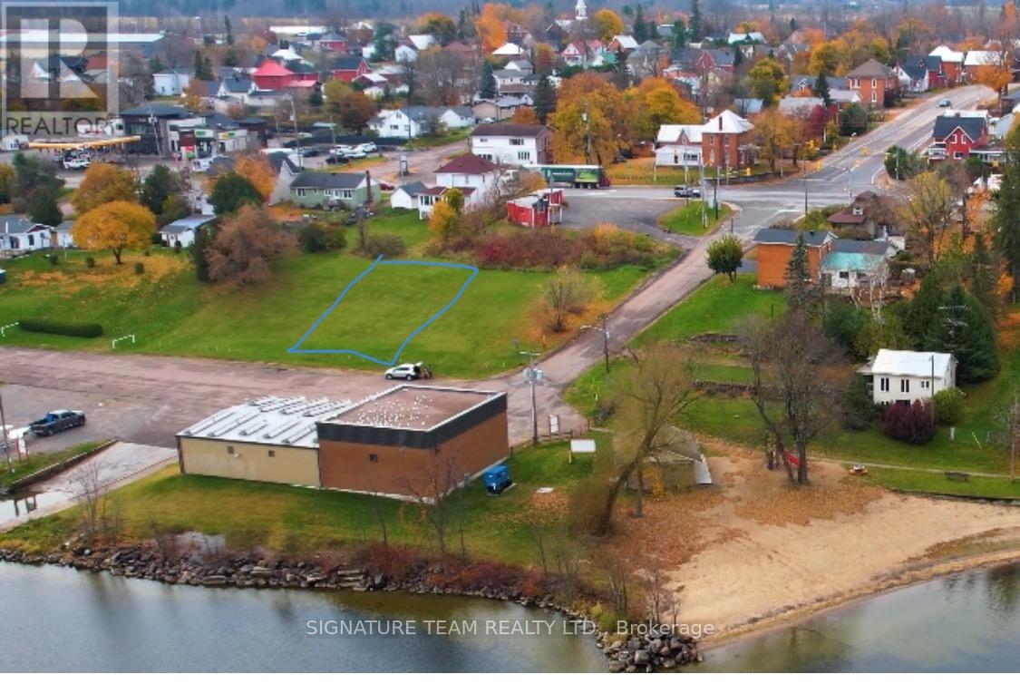 LOT 2 BONNECHERE STREET