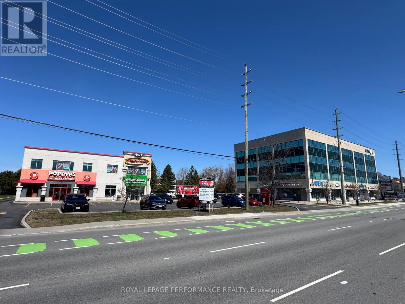 305 – 4473 INNES ROAD