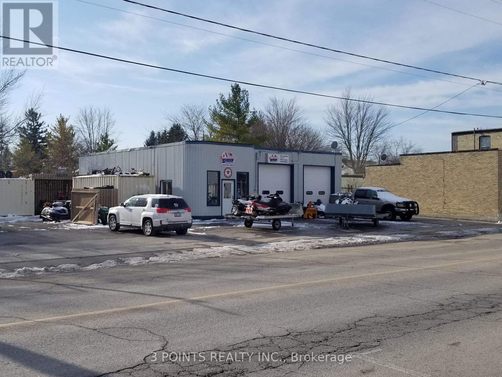 35 MAIN STREET E