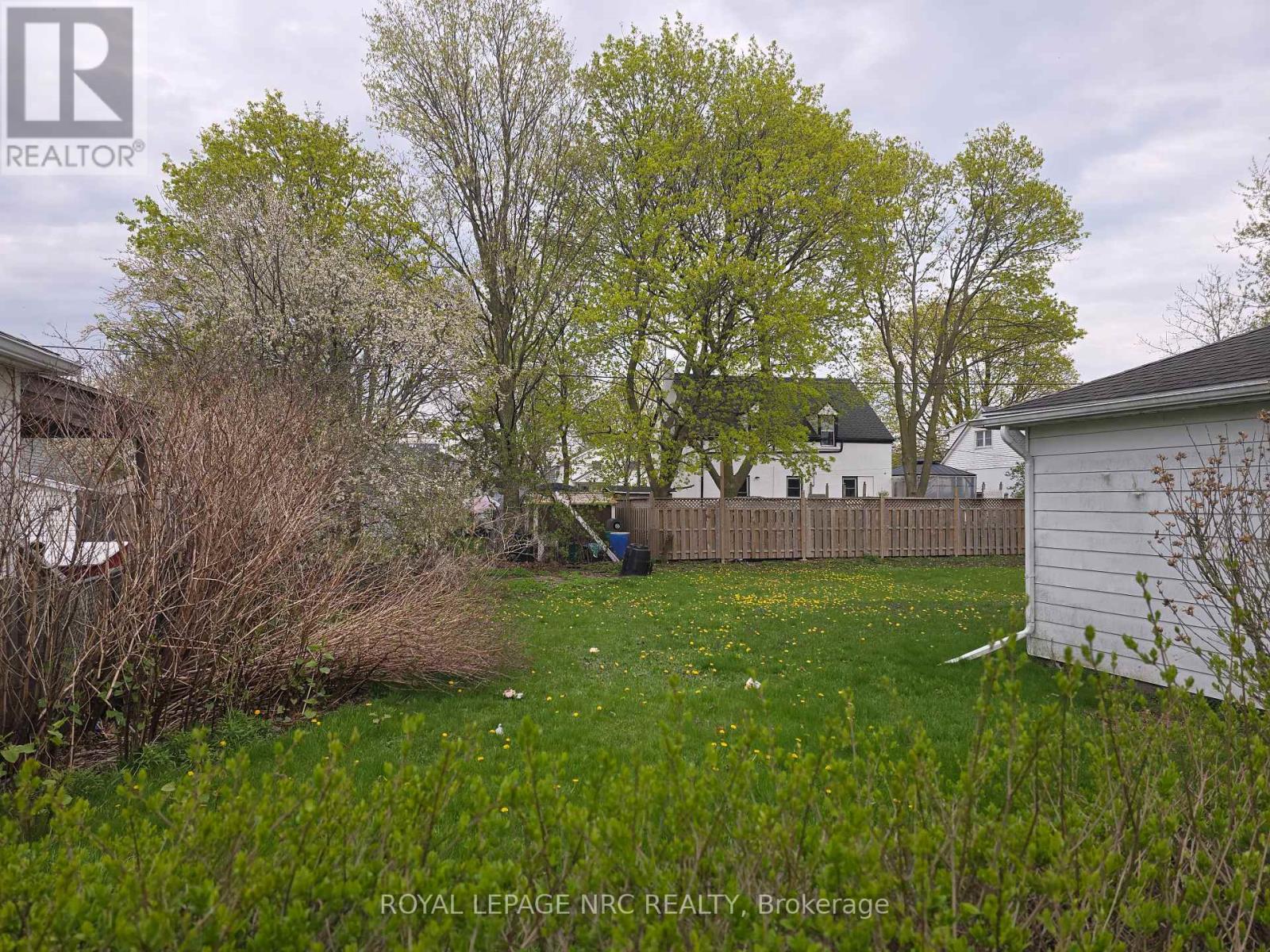 126 OAKWOOD STREET