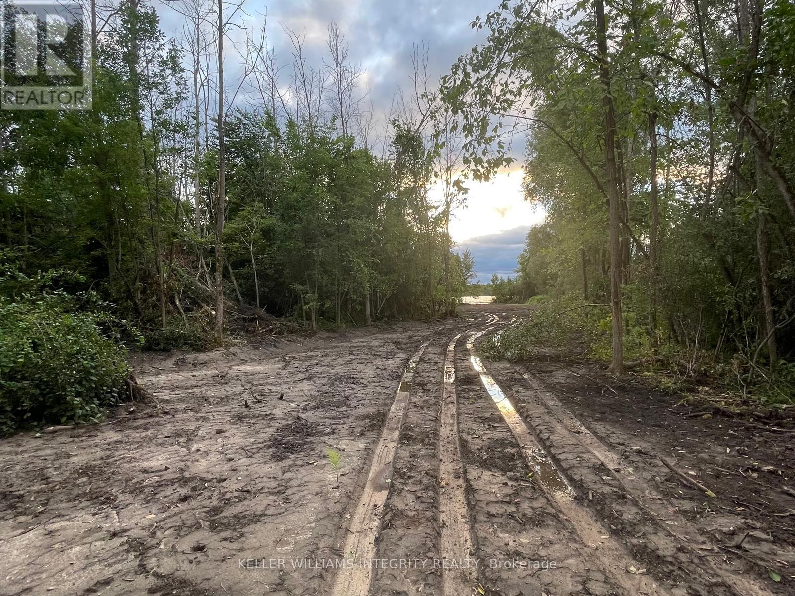 00 RIDEAU RIVER ROAD W