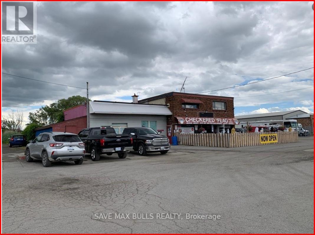 UNIT# 2 RARE UNIT – 3761 HWY 6 ROAD