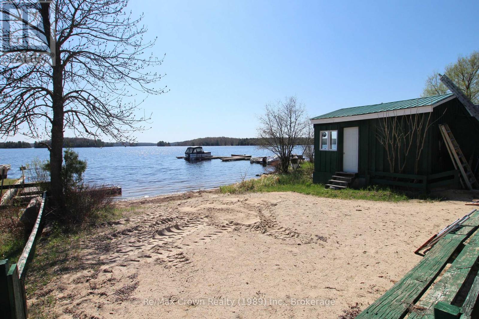 84/85 WILSON LAKE CRESCENT